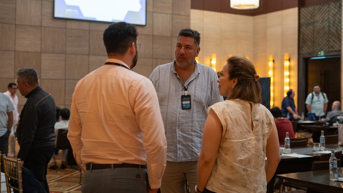 Alberto Vargas, director ejecutivo y socio fundador en Onesec durante una sesión del Tenable Summit.