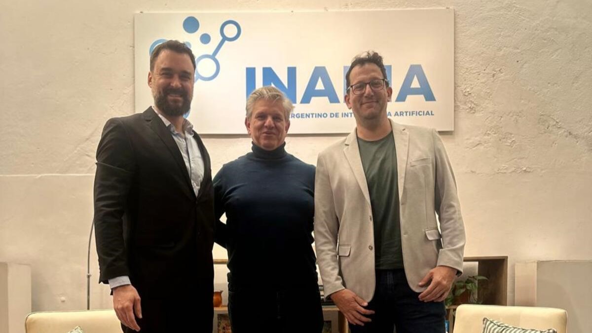 Alexander Ditzend (SAIA), Fabián Ruocco (Vintecar) y José Olano Melo (INARIA).
