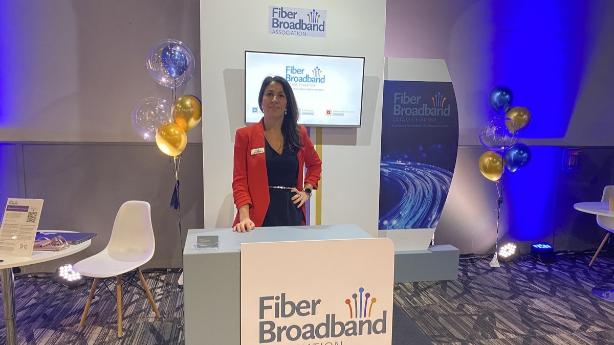 Edna Preuss, Director of Industry Affairs & Member Services
Director of Industry Affairs & Member Services de 
Fiber Broadband Association LATAM Chapter.