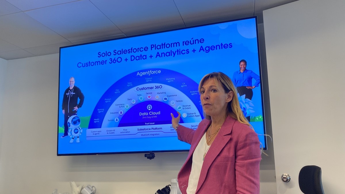 Silvia Tenazinha, directora general de Salesforce Argentina.