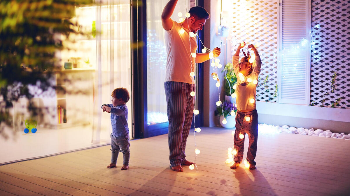 Atención con las sobrecargas eléctricas y el gasto oculto generado por los equipos que permanecen enchufados pero inactivos.