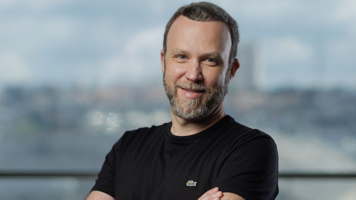 Dennis Herszkowicz, presidente de TOTVS. En el período, el EBITDA Consolidado Ajustado alcanzó un nuevo hito, totalizando R$405 millones, con la unidad Gestión alcanzando un Margen EBITDA del 27,6%.