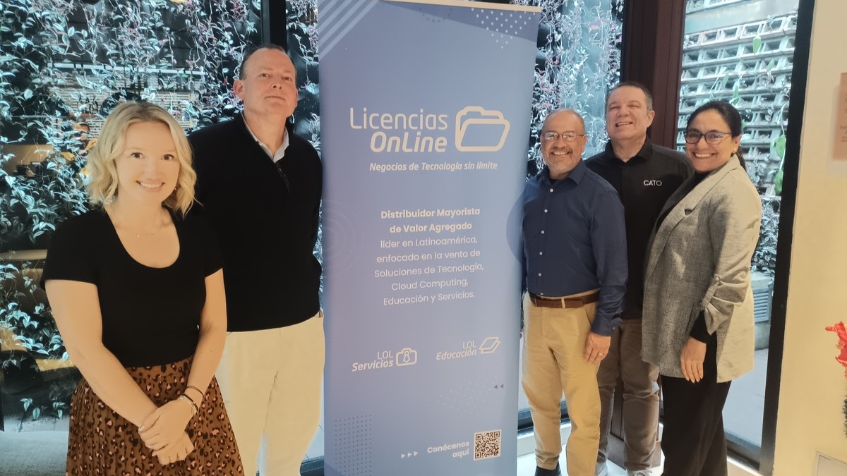 Equipo de Cato Networks y Licencias OnLine durante un encuentro de trabajo en el marco de su alianza estratégica en Latinoamérica.