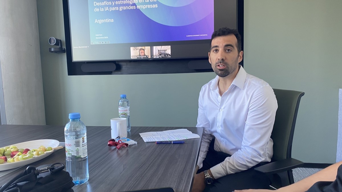 Marcelo Felman, Director de Ciberseguridad de Microsoft para América Latina. •	El 58% de las compañías usa agentes de IA en materia de ciberseguridad y 37% evalúa adoptarlos, en un contexto en el que cinco de cada diez ya cuentan con políticas formales para su uso.