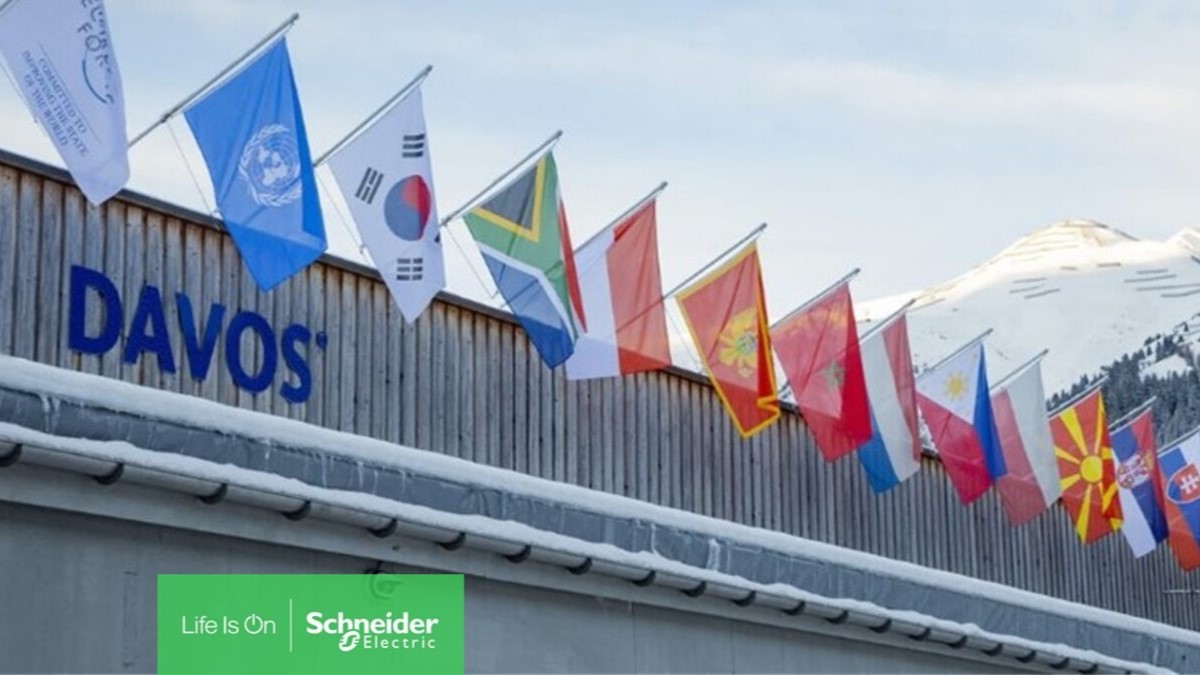 Schneider Electric participó en la Reunión Anual del Foro Económico Mundial en Davos (13–19 de enero de 2026) y puso sobre la mesa una idea simple: a mayor uso de IA, mayor necesidad de energía eficiente.