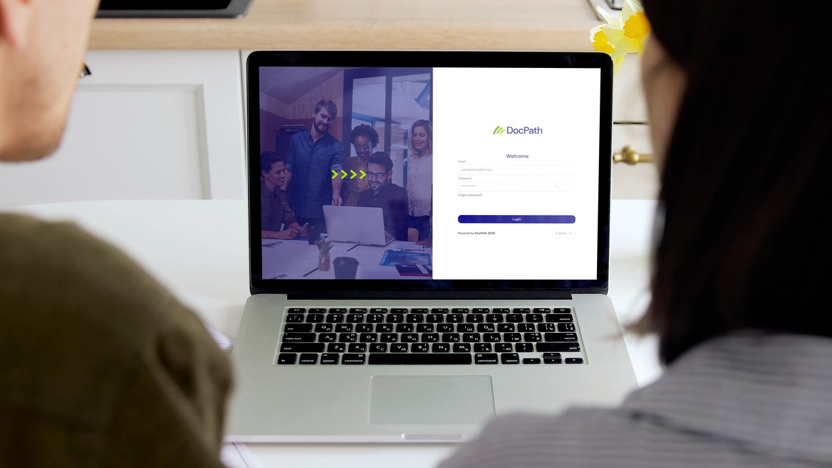 El plan contempla fortalecer su presencia en Latinoamérica, avanzar en automatización documental y ampliar su portafolio tecnológico.