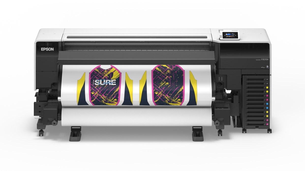 El crecimiento del sector textil y de confección en Costa Rica, que registró un aumento de US$25 millones en exportaciones durante el primer semestre de 2024, impulsa la adopción de tecnologías de impresión digital que fortalecen la competitividad y la innovación en la industria.