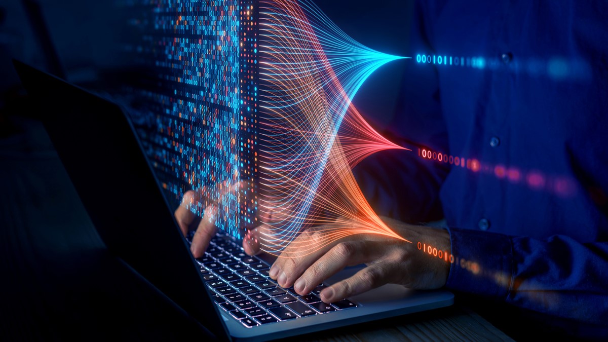 Agentes de IA, gobernanza de datos, inferencia y arquitecturas híbridas: Red Hat anticipa las tendencias que marcarán la estrategia tecnológica este año.