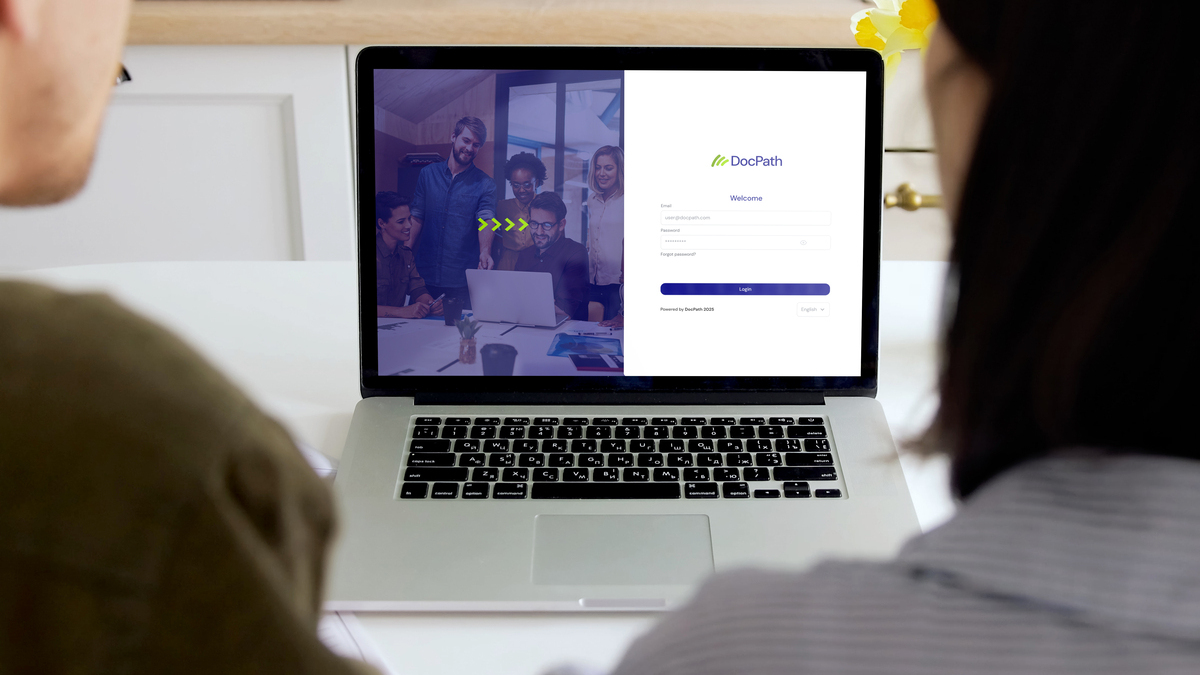 Las decisiones en gestión documental hoy impactan directamente en la capacidad de las empresas para crecer, escalar y adaptarse, al integrar trazabilidad, control de riesgos y cumplimiento normativo en la estrategia corporativa.