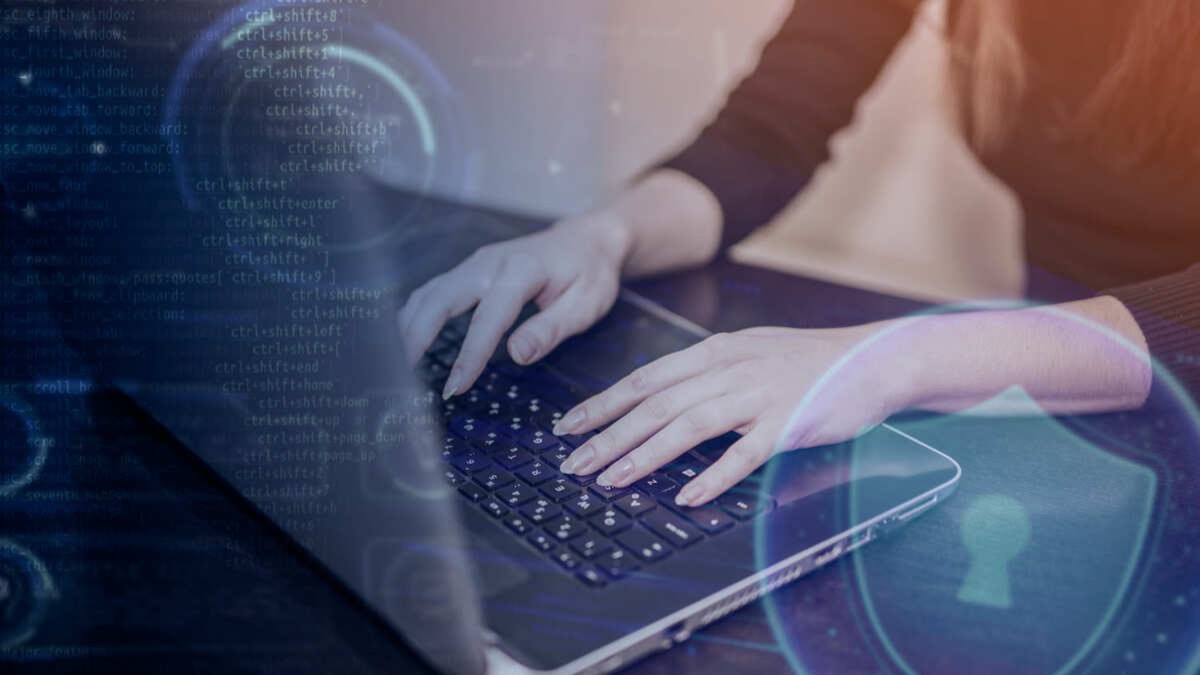 La nueva versión incorpora detección de anomalías en protocolos críticos, análisis retrospectivo de tráfico y mayor integración con MDR, endpoint y firewall.