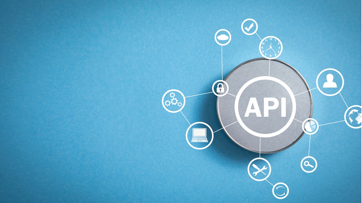 ●	Los ciberdelincuentes siguen invirtiendo en IA empresarial y explotando las API como la ruta más rápida para escalar, interrumpir y obtener beneficios.