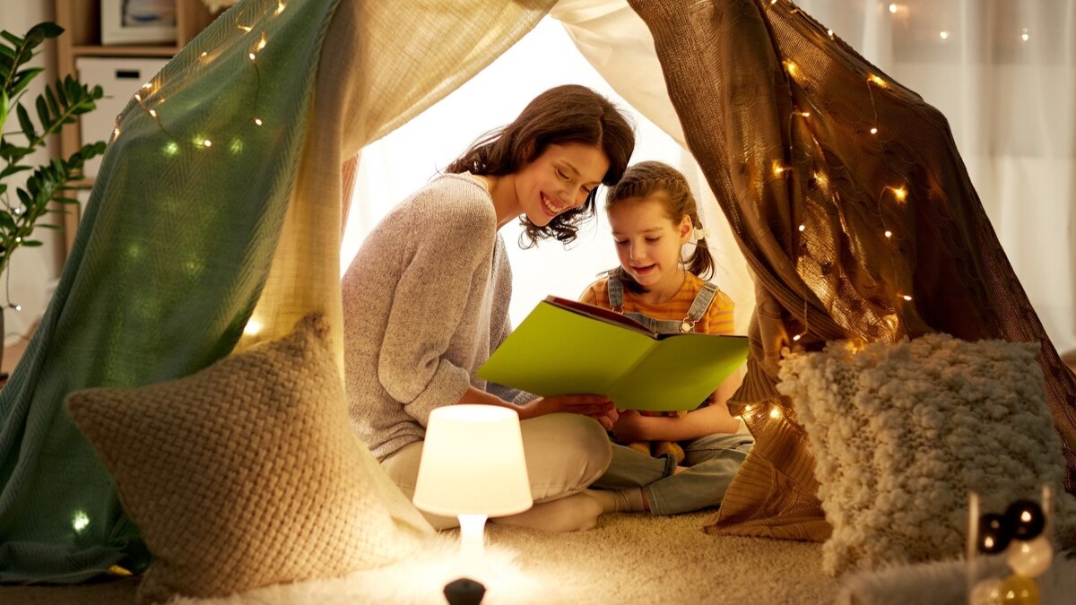 La energía que se gasta sin notarlo, generada por aparatos electrónicos conectados en desuso, puede representar entre el 5% y el 10% del consumo eléctrico en una vivienda, afirman desde Schneider Electric.