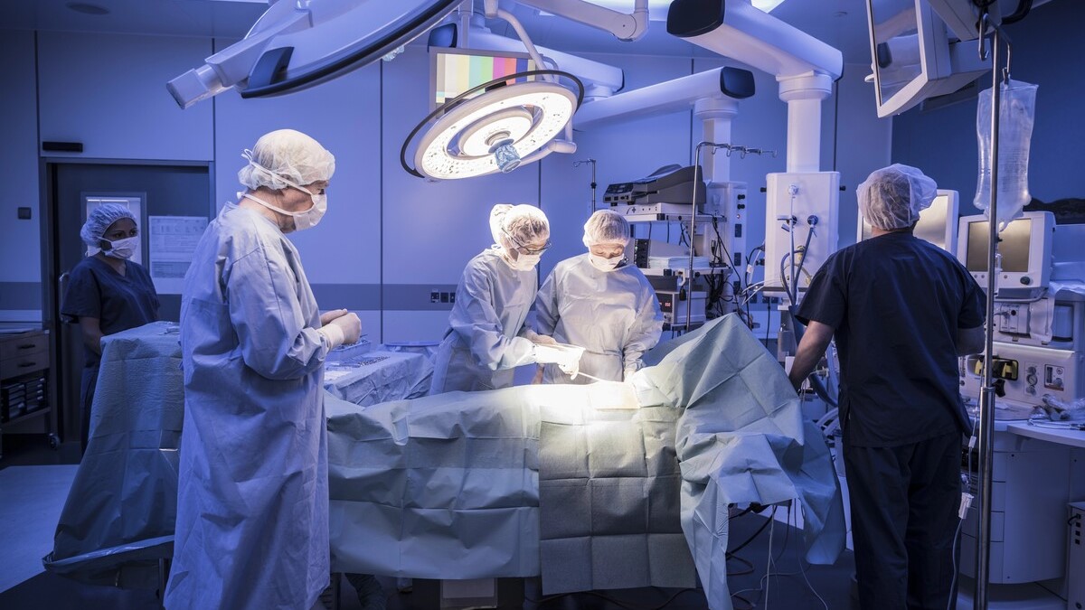 Schneider Electric informa que el 55% de las fallas en equipos industriales se relaciona con desgaste por antigüedad y mantenimiento inadecuado, mientras solo el 11% responde a defectos de fabricación, según la Sociedad Internacional de Automatización (ISA).