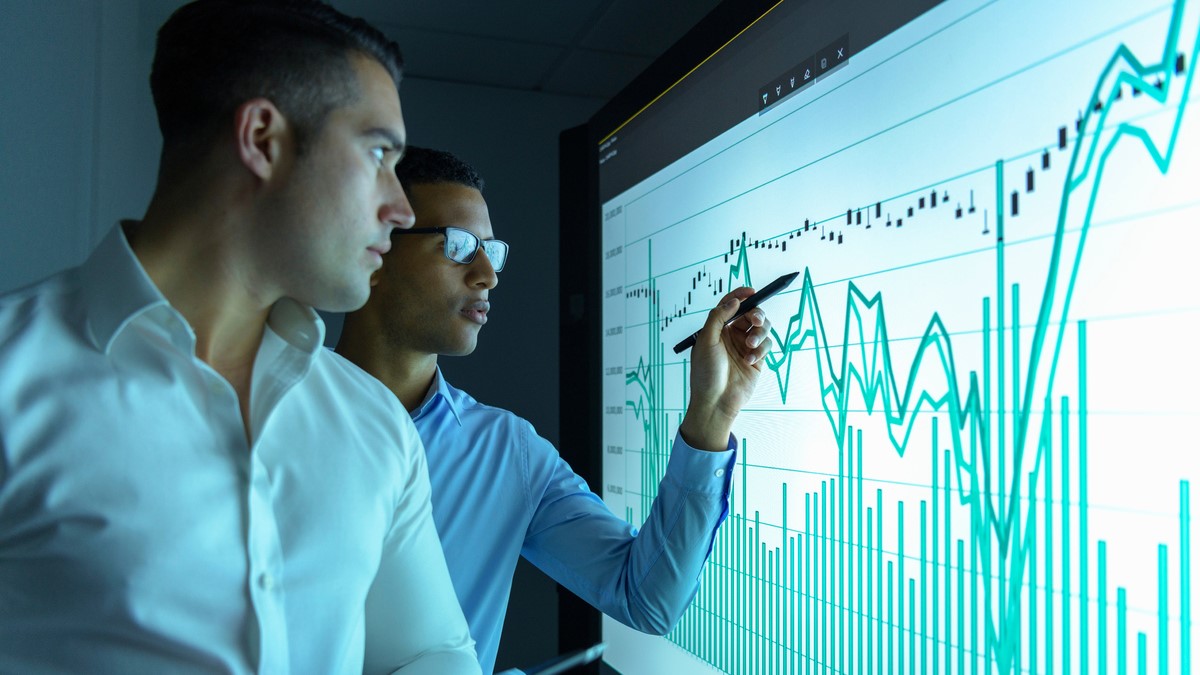 Una vez completada, la adquisición fortalecerá SAP Business Data Cloud (SAP BDC), fundamental para la estrategia de SAP centrada en la IA y las suites, brindando a los clientes las herramientas necesarias para unificar, limpiar y armonizar datos de diversas fuentes, logrando así una IA activa superior en toda la organización.