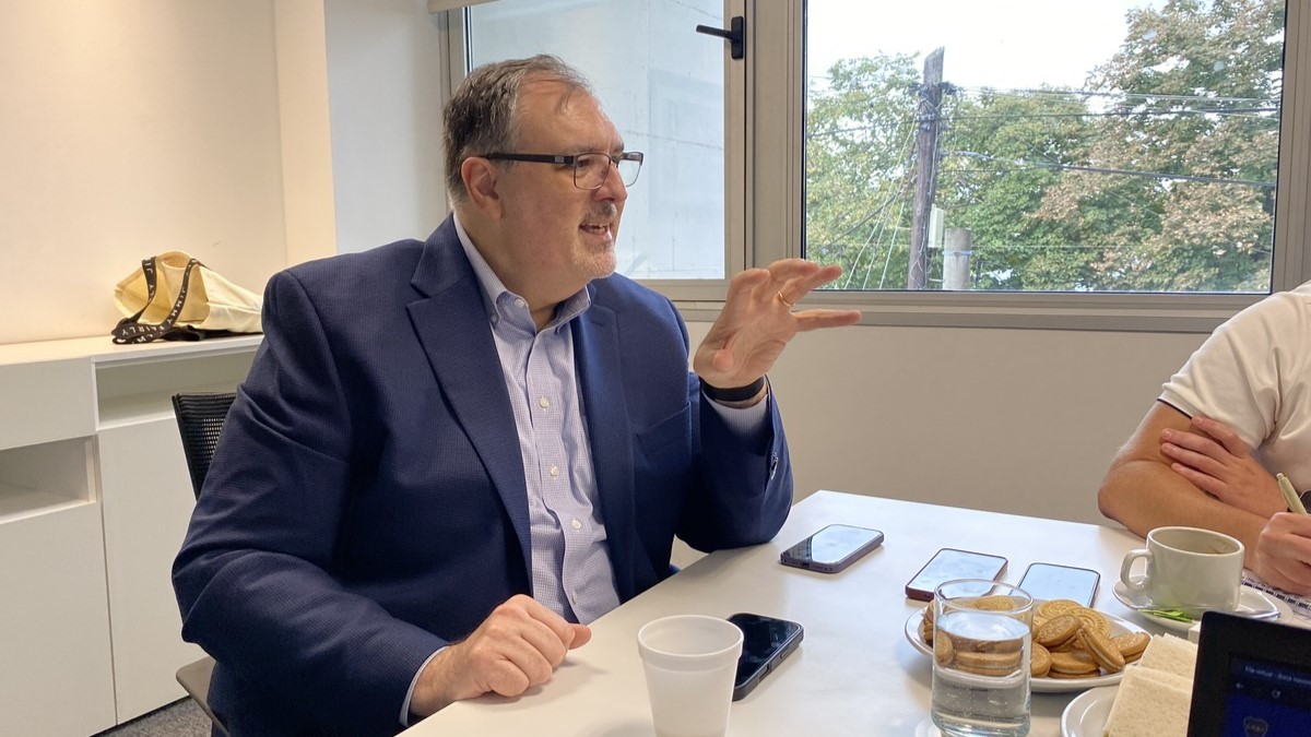 Daniel Peiretti, vicepresidente senior de Producto y Experiencia del Cliente de 
Cirion Technologies, en las oficinas Uzal de Buenos Aires.