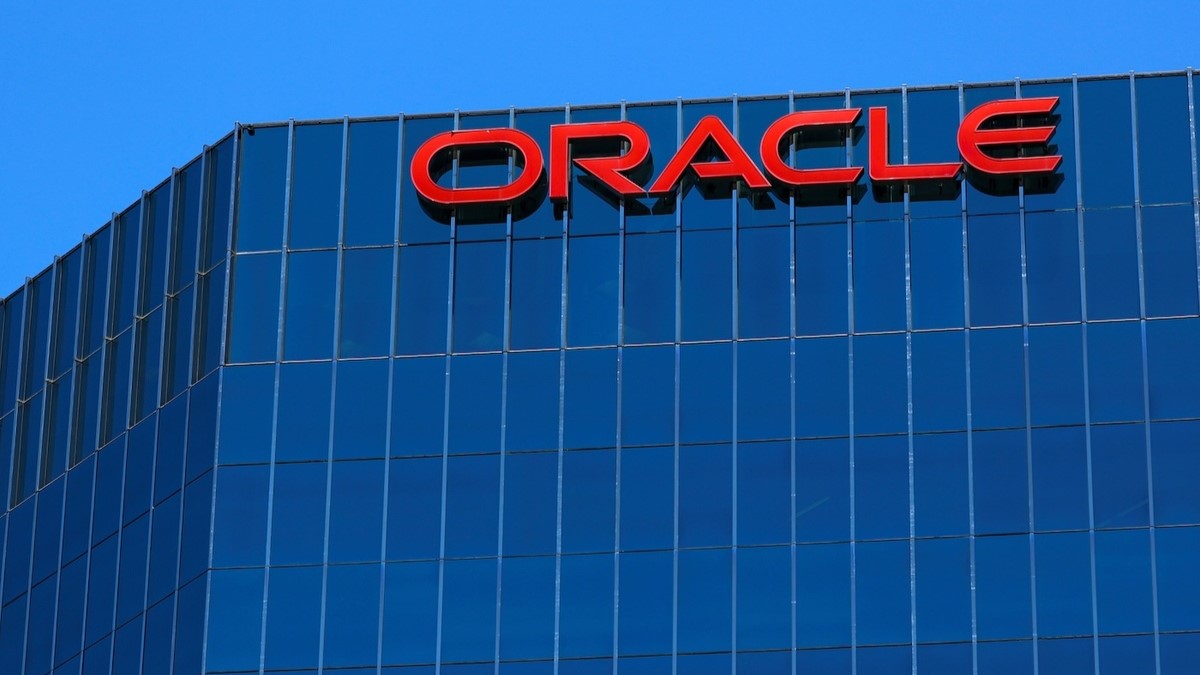 Oracle AI Database ofrece disponibilidad de nivel Platinum para cargas de trabajo de misión crítica, introduce disponibilidad de nivel Diamond para cargas ultra críticas y ayuda a abordar nuevos desafíos de seguridad derivados de la inteligencia artificial y la computación cuántica.