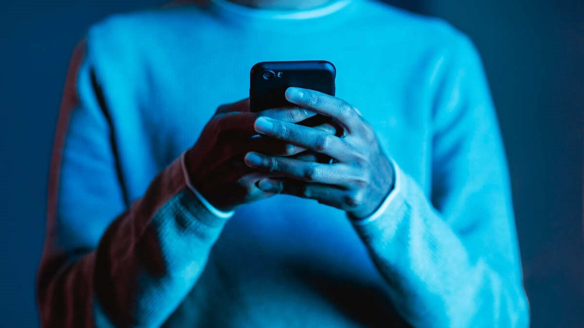 SparkCat elude los mecanismos de seguridad de las tiendas de aplicaciones para acceder a datos sensibles de los usuarios, como información de billeteras de criptomonedas.