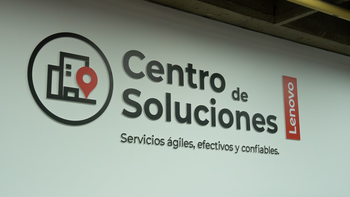 Lenovo puso en marcha en Bogotá su primer Centro de Soluciones Depot propio en Colombia y en la región de Latinoamérica Spanish (LAS), en donde centralizará la revisión y mantenimiento especializado de sus equipos en el país con altos niveles de calidad, eficiencia y confiabilidad, además de menos trámites y desplazamientos, algo que hoy las personas valoran cada vez más.