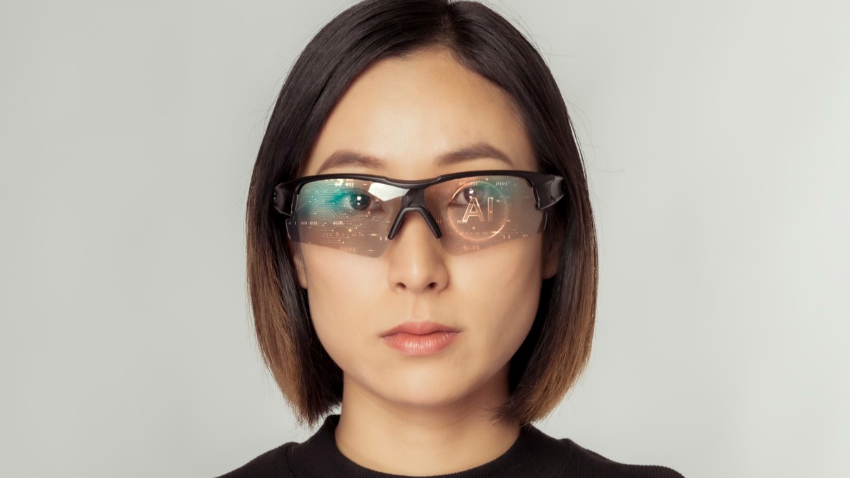 ESET advierte que al permitir rastrear y grabar el entorno en tiempo real se corre el riesgo de exponer datos y afectar la privacidad de las personas alrededor.