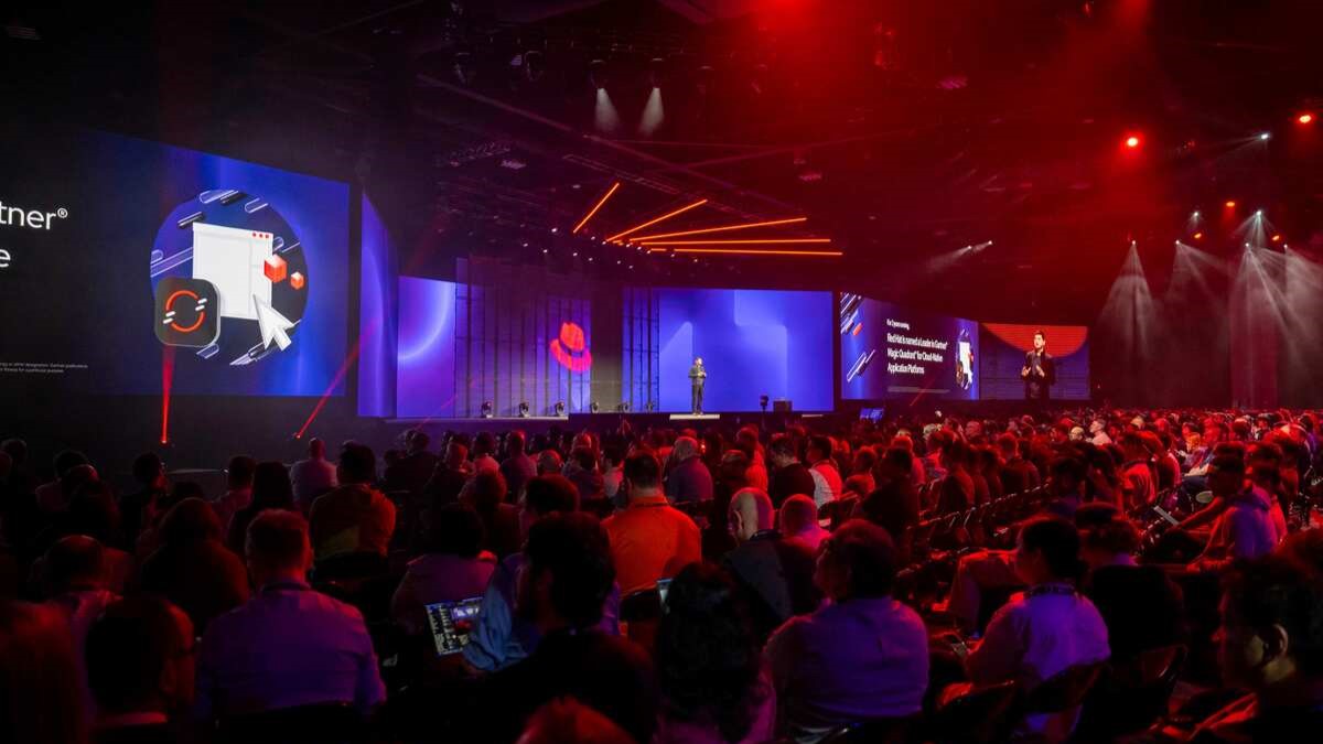Las nuevas capacidades de 'metal-to-agent' en Red Hat AI proporcionan una base para escalar modelos y agentes autónomos en toda la nube híbrida.