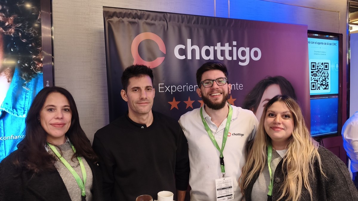 Chattigo contó con un stand en el CRIC Argentina 2026 donde estuvieron Paula Alejandra Patire, coordinadora de Fidelización & Upselling; Santiago Haurie, Regional Key Account Manager; Pablo Ivaldi, Head de Growth & Marketing; y Micaela Bevilaqua,
Coordinadora de Fidelización y Upselling.