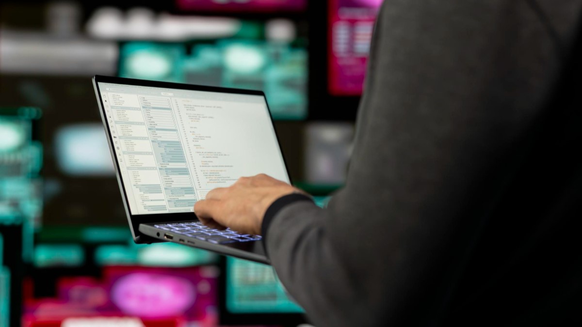ESET Latinoamérica advierte que ignorar una notificación de infracción de datos real supone un riesgo, pero caer en una falsa podría ser aún peor y alienta a analizar los mensajes antes de actuar.