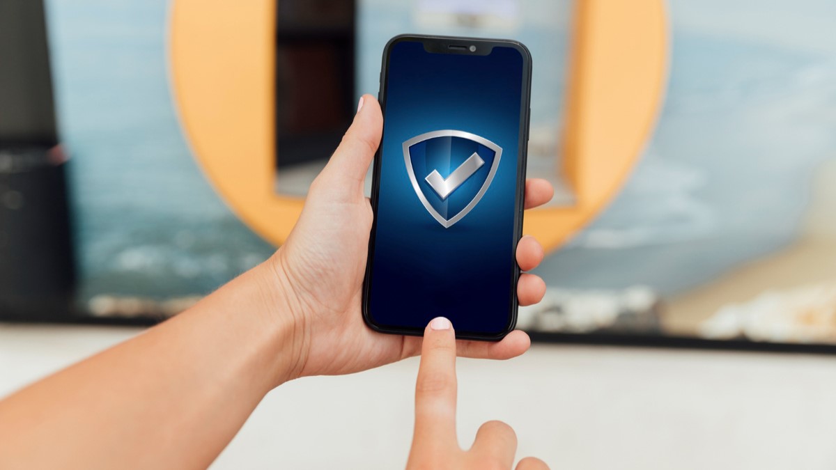 Fotos, mails, redes, homebanking, trabajo: todo convive en el mismo dispositivo, y mantenerlo protegido ya no es opcional. ESET comparte una guía que muestra cómo hacer un check de seguridad, con acciones simples que pueden marcar una gran diferencia.